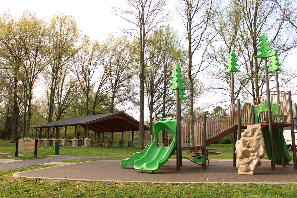 Pattison Park playground and shelter 